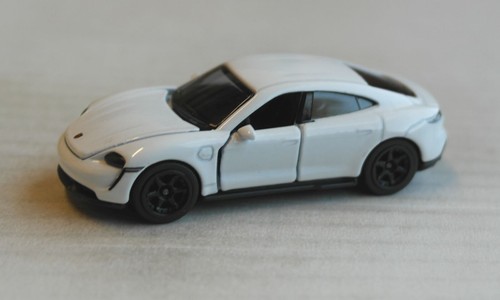 Majorette porsche taycan - porsche, turbo